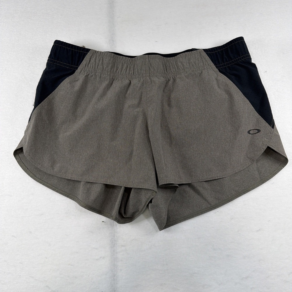Oakley Gray And Black Women's Athletic Running Shorts Size Medium ‎ with Liner